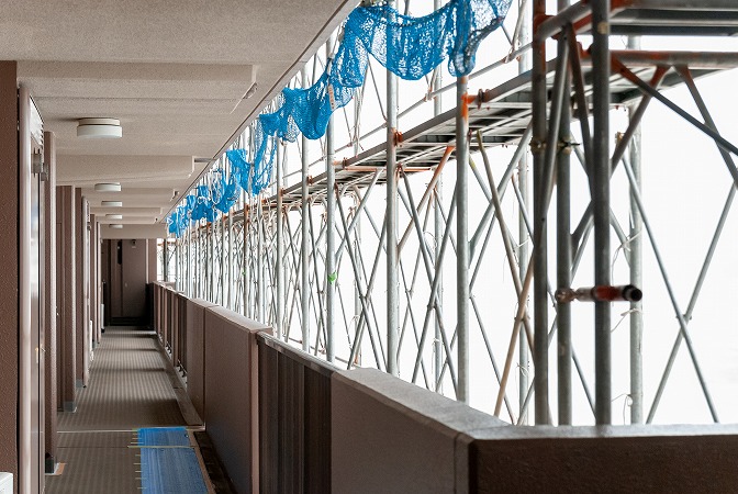 内側から見た足場